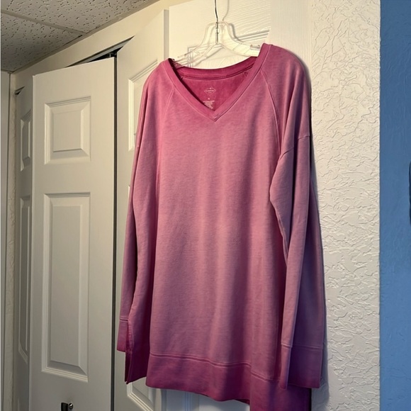 ST JOHN’S BAY ACTIVE XL BUNDLE (2) V NECK SLIT SIDE SHADED COMFY SWEATSHIRTS - Picture 5 of 6